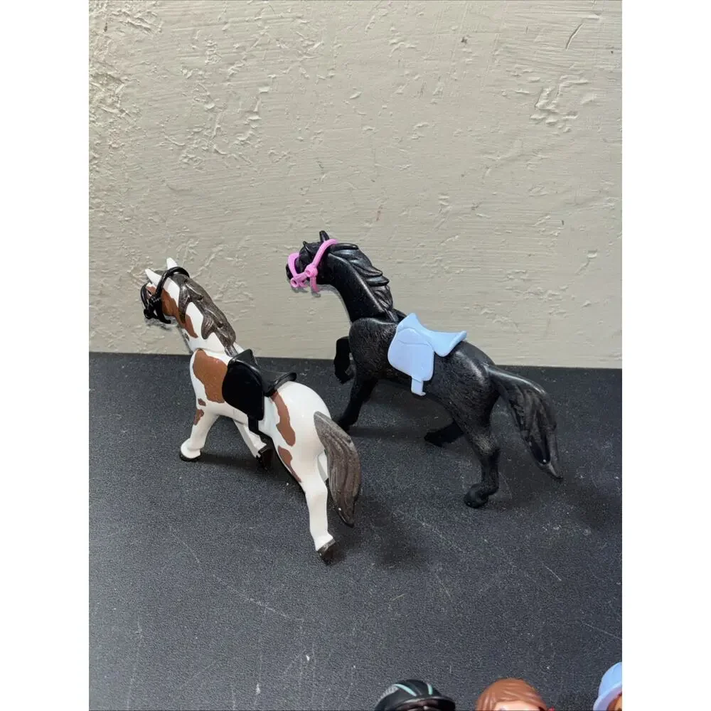 Playmobil Horses Riders 5 Pc set 2007 Geobra Pose Able